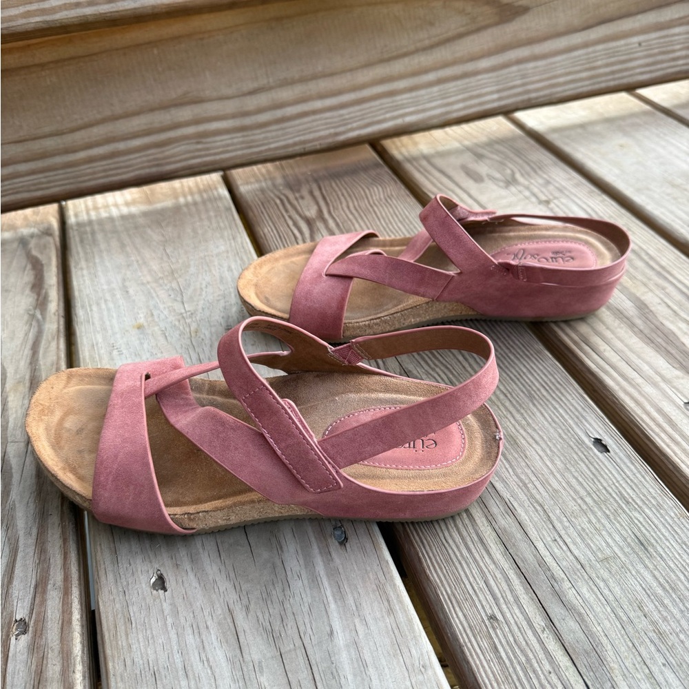 Eurosoft Chicco Women's Gianetta Cross-Strap Sandals Sz 7.5M - Picture 2 of 8